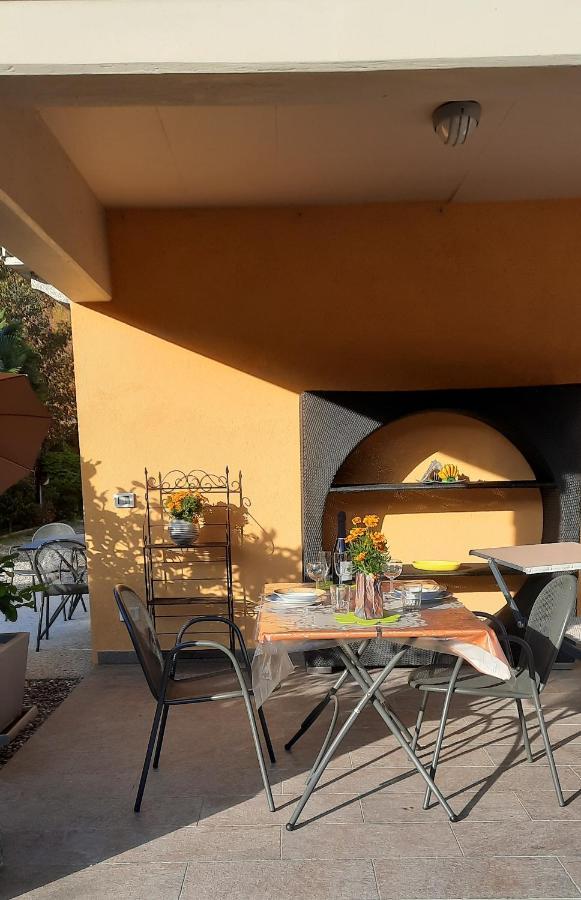 קנוביו Ferienwohnung Gallo Mit Ueberdachter Terrasse Parkplatz 100 Mtr Z Strand מראה חיצוני תמונה